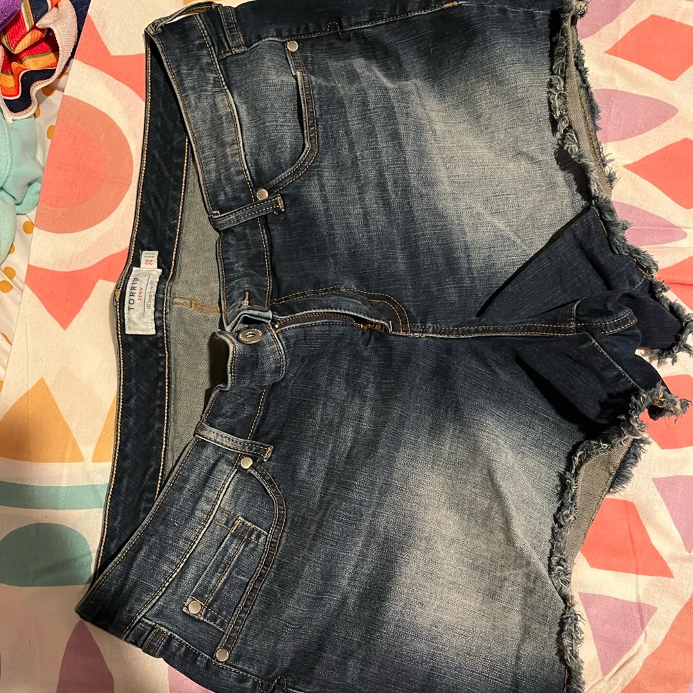 Torrid jean short dark blue with some light coloring